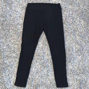 LuLaRoe TC Solid black legging